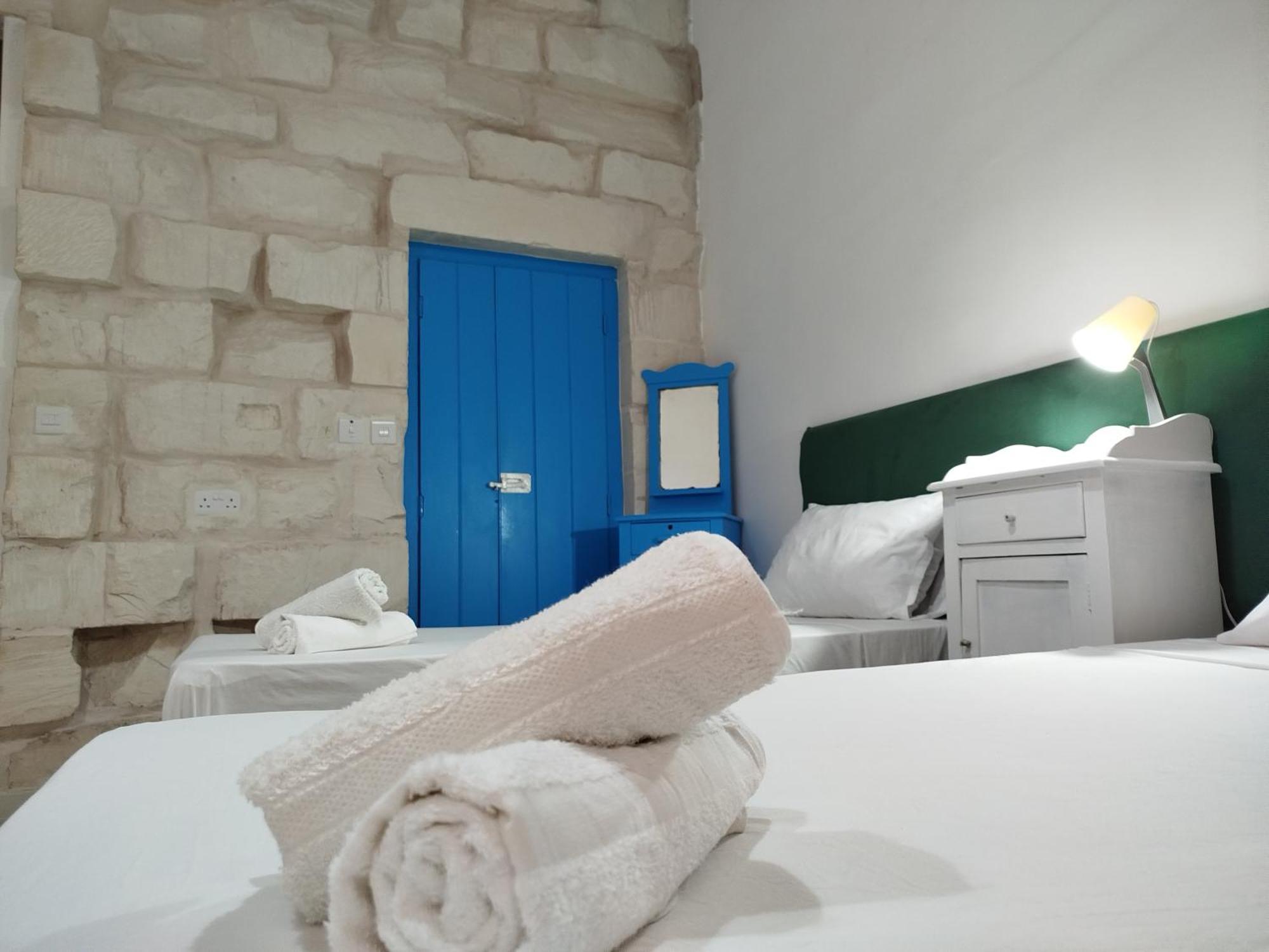 Limestone Sun Suites Sliema Zimmer foto