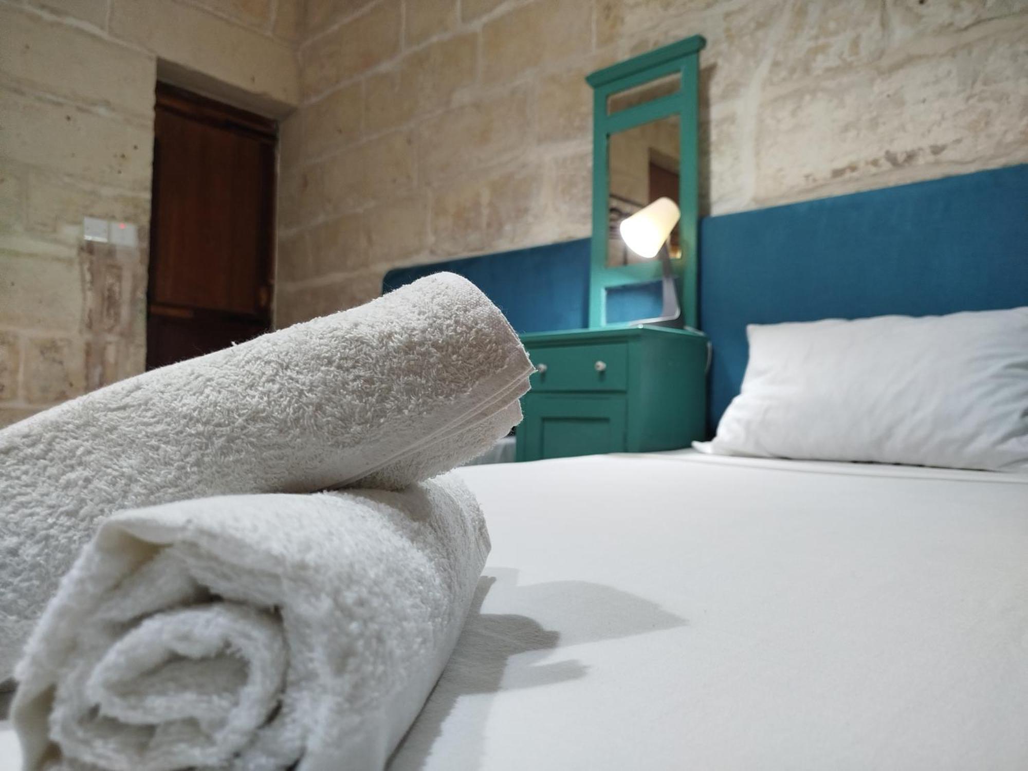 Limestone Sun Suites Sliema Zimmer foto
